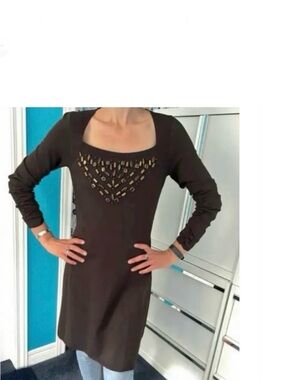 Brown short long sleeved dress w/original detailings & cut